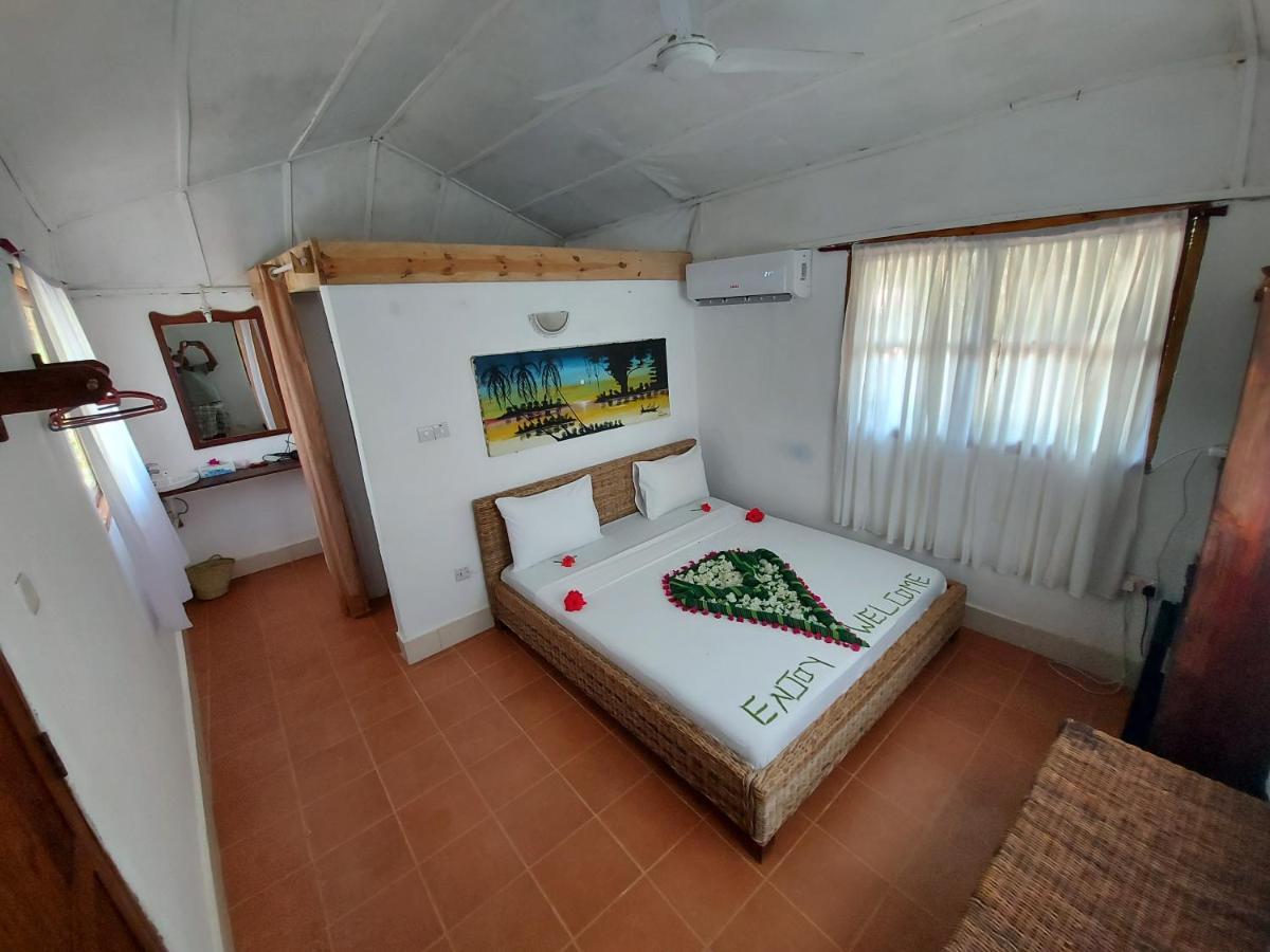 Albatross Ocean View Hotell Dongwe Exteriör bild