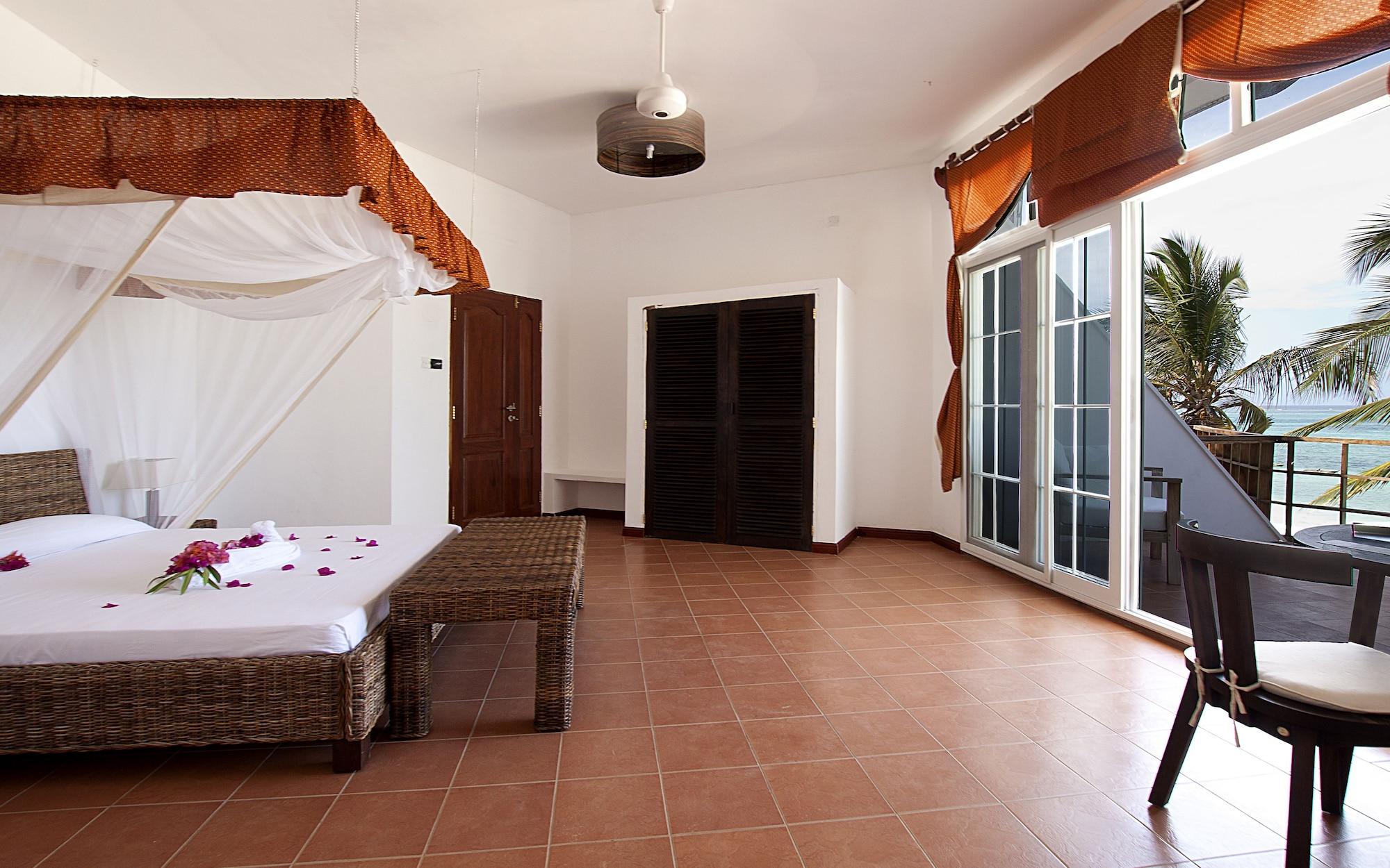 Albatross Ocean View Hotell Dongwe Exteriör bild