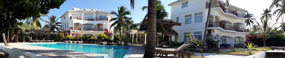 Albatross Ocean View Hotell Dongwe Exteriör bild