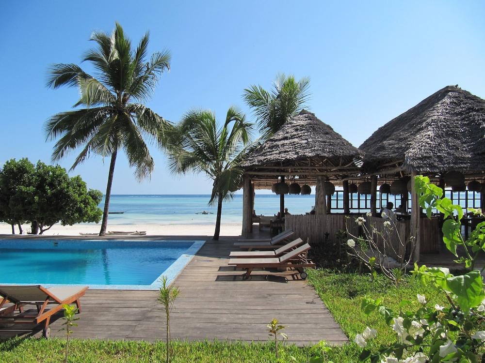 Albatross Ocean View Hotell Dongwe Exteriör bild
