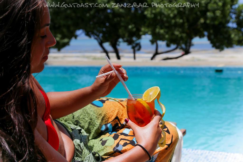 Albatross Ocean View Hotell Dongwe Exteriör bild