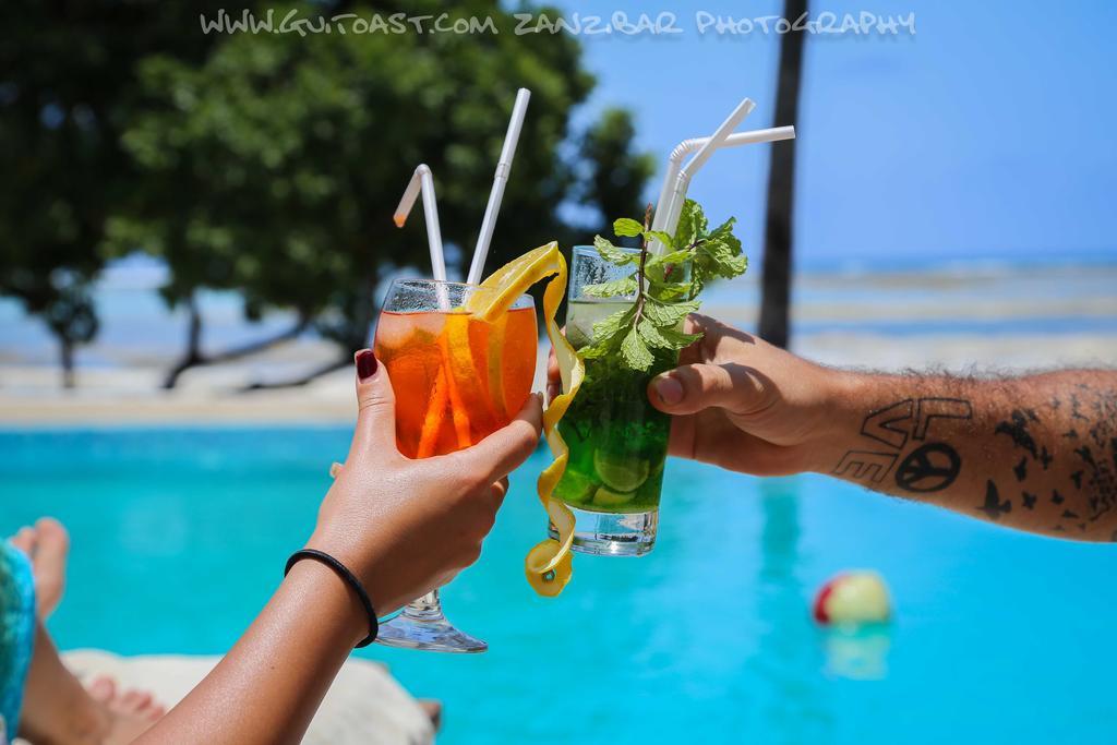 Albatross Ocean View Hotell Dongwe Exteriör bild