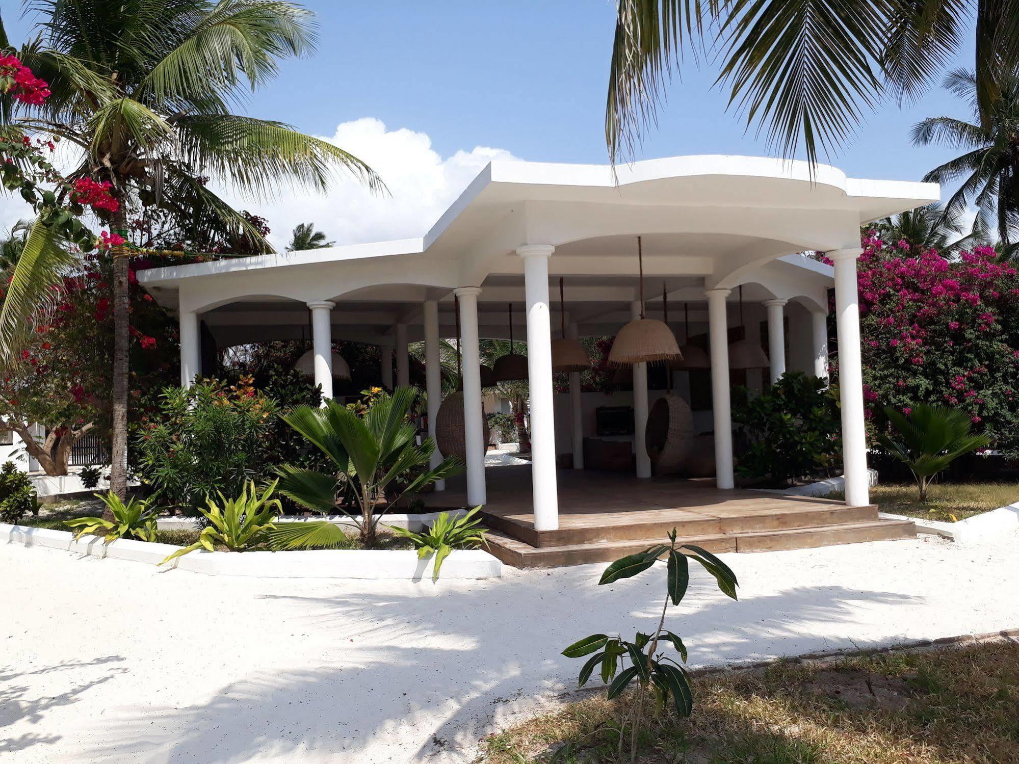 Albatross Ocean View Hotell Dongwe Exteriör bild