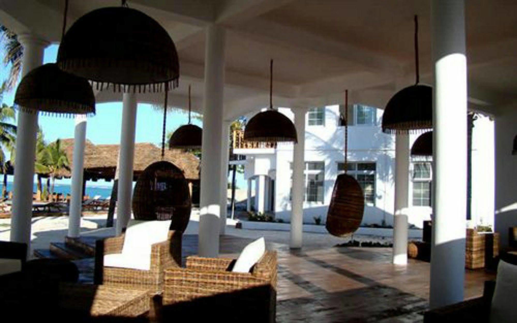 Albatross Ocean View Hotell Dongwe Exteriör bild