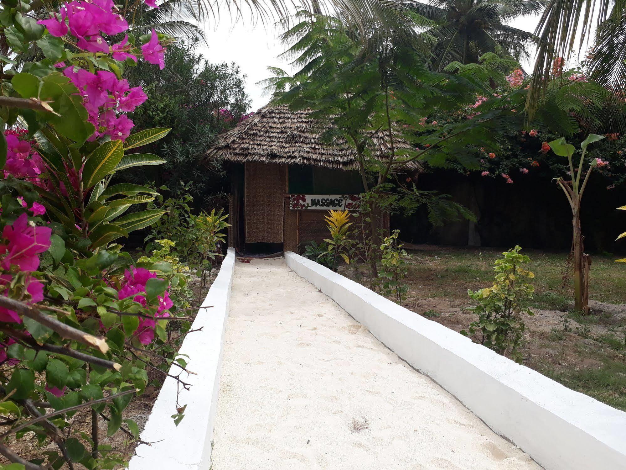 Albatross Ocean View Hotell Dongwe Exteriör bild