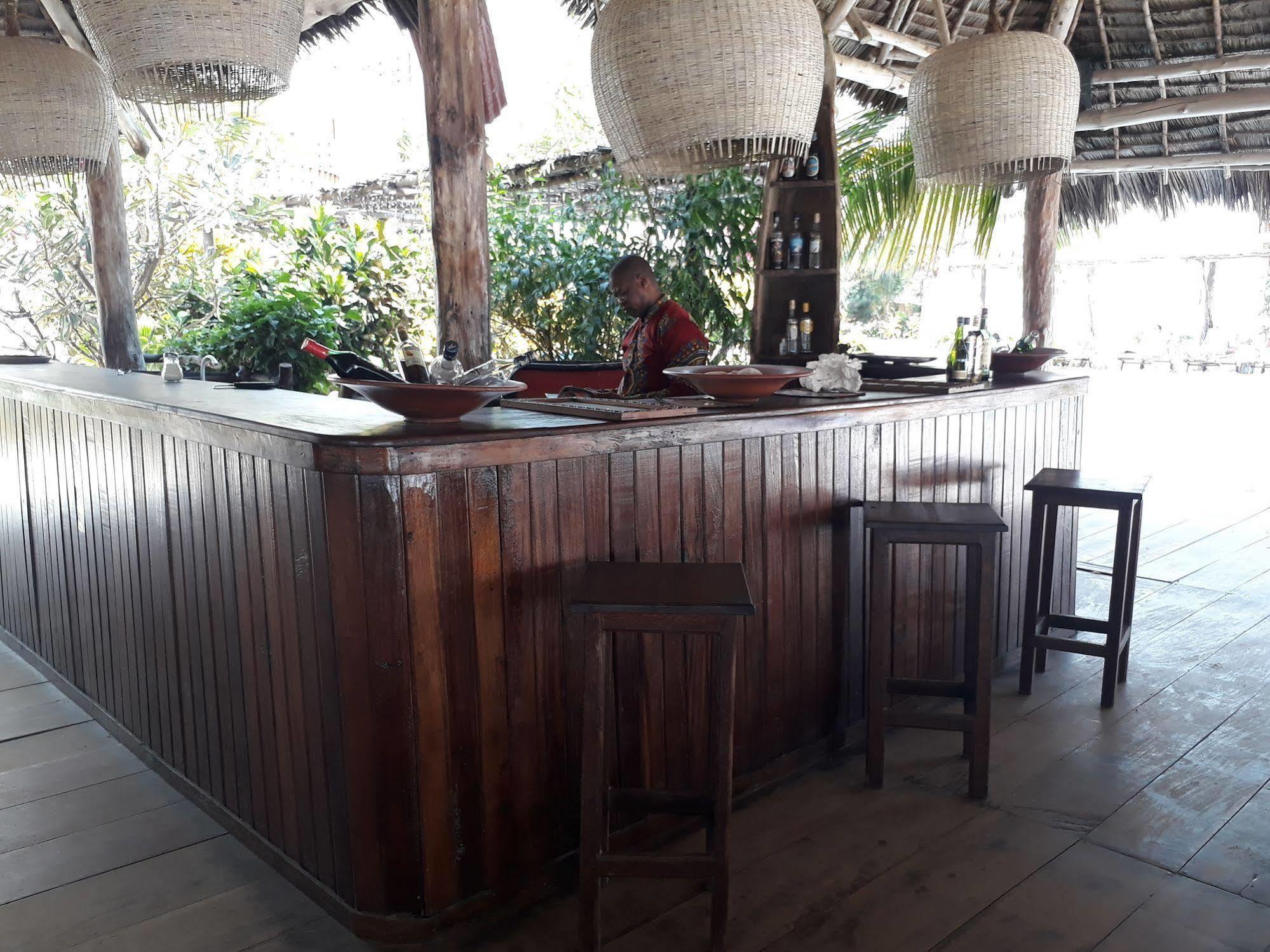 Albatross Ocean View Hotell Dongwe Exteriör bild