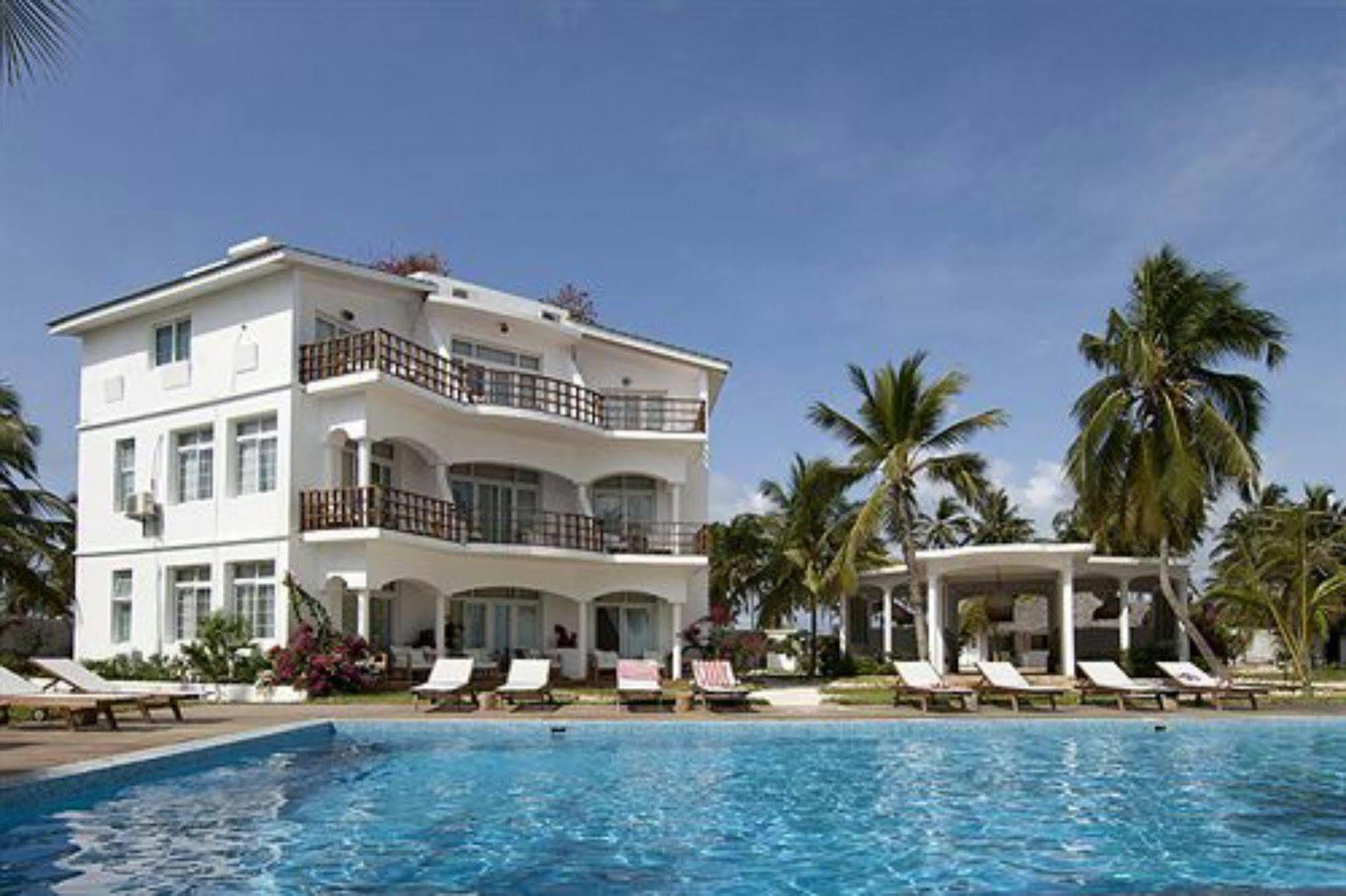 Albatross Ocean View Hotell Dongwe Exteriör bild